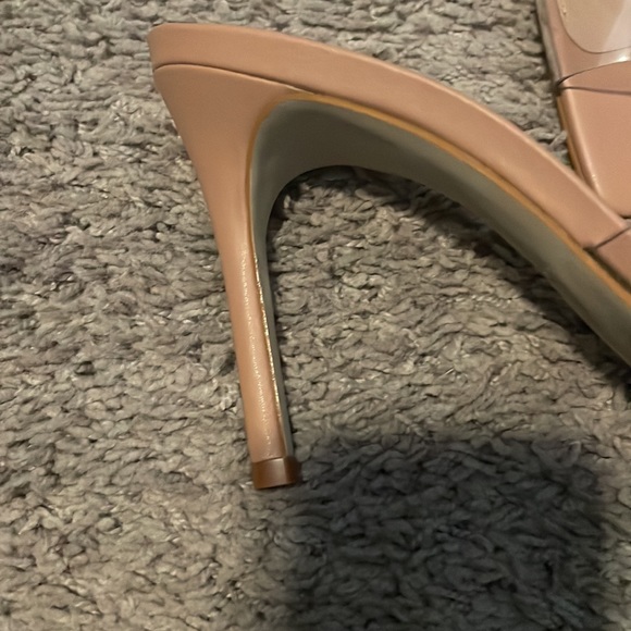 Brand new never been worn Steve Madden clear slip on heels - Picture 3 of 7